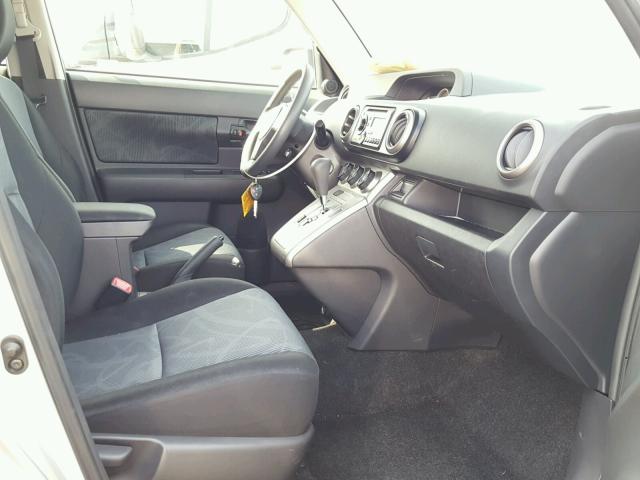 JTLZE4FE6CJ008514 - 2012 TOYOTA SCION XB Plata foto 5