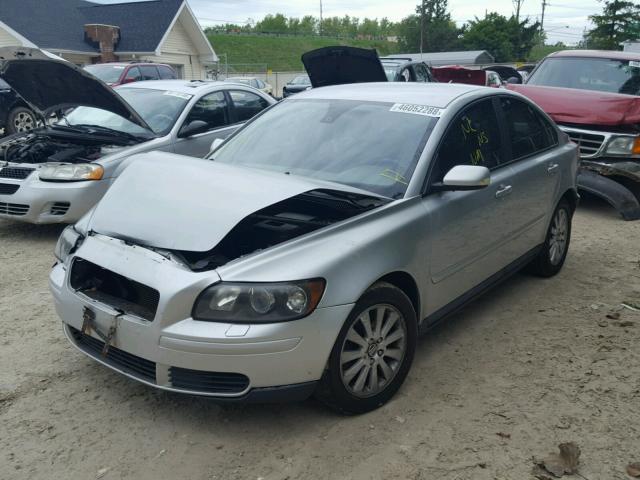 YV1MS390152071553 - 2005 VOLVO S40 2.4I SILVER photo 2