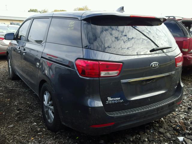 KNDMB5C10H6227341 - 2017 KIA SEDONA LX GRAY photo 3