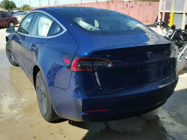 5YJ3E1EA4JF076703 - 2018 TESLA MODEL 3 أزرق صورة 3