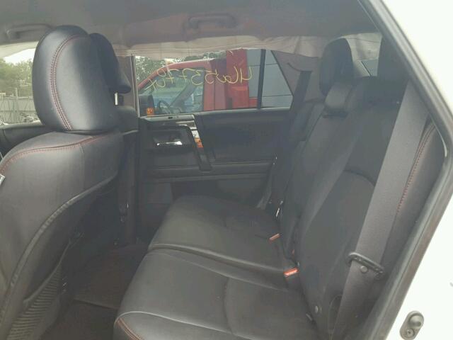 JTEBU5JR9G5292263 - 2016 TOYOTA 4RUNNER SR TWO TONE photo 6