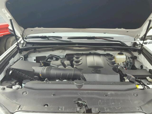 JTEBU5JR9G5292263 - 2016 TOYOTA 4RUNNER SR TWO TONE photo 7