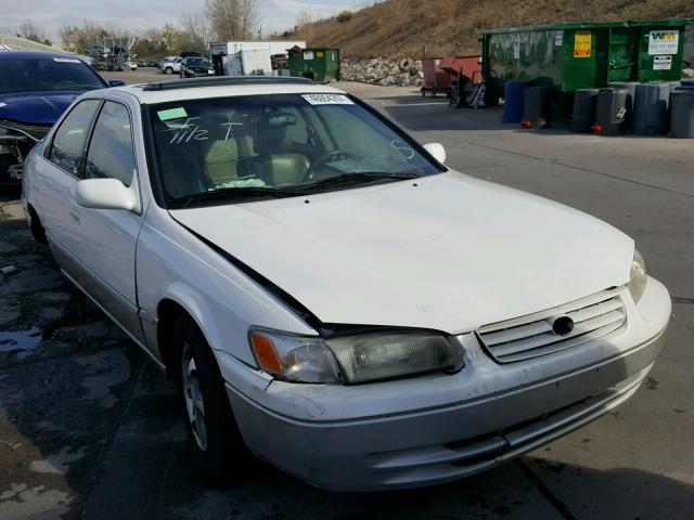 JT2BG28K5X0346652 - 1999 TOYOTA CAMRY WHITE photo 1