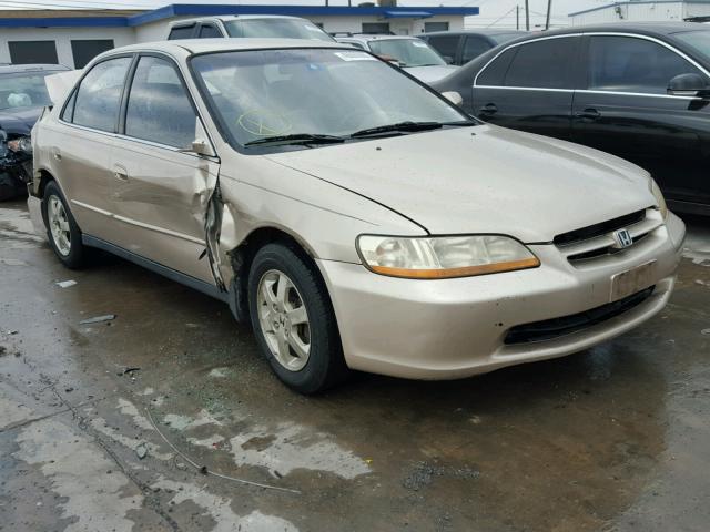 1HGCG5672YA042770 - 2000 HONDA ACCORD SE TAN photo 1