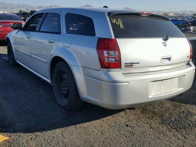 2D8FV47V96H126075 - 2006 DODGE MAGNUM SXT SILVER photo 3