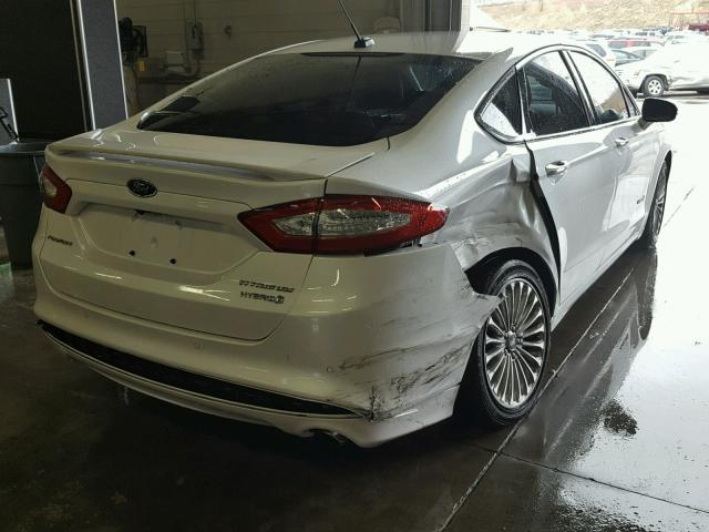 3FA6P0RU7DR282077 - 2013 FORD FUSION TIT WHITE photo 4