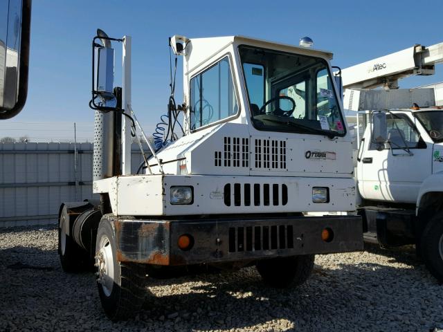 313004 - 2006 OTTAWA YARD TRACTOR 30 WHITE photo 1