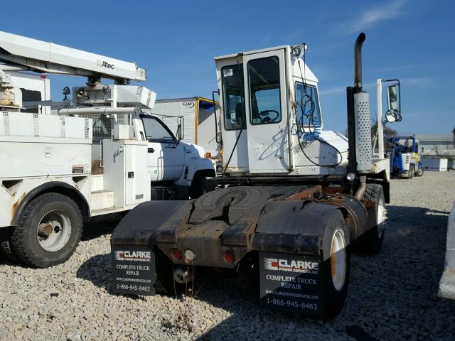 313004 - 2006 OTTAWA YARD TRACTOR 30 WHITE photo 4