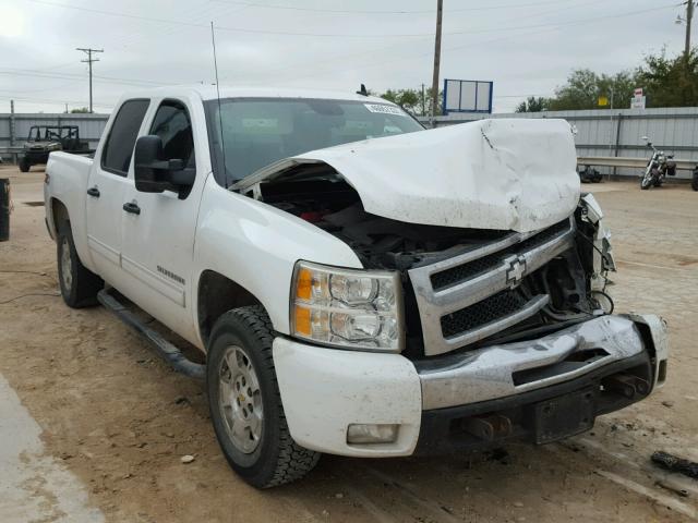 3GCPKSE32BG175064 - 2011 CHEVROLET SILVERADO WHITE photo 1