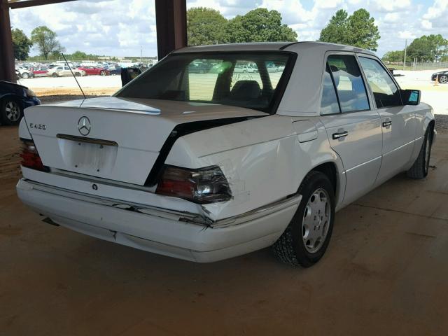 WDBEA34E3RC024815 - 1994 MERCEDES-BENZ E 420 WHITE photo 4