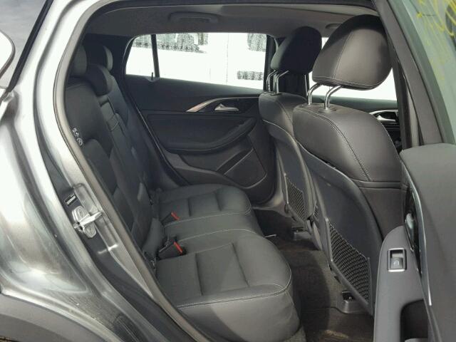 SJKCH5CR8HA032887 - 2017 INFINITI QX30 BASE GRAY photo 6