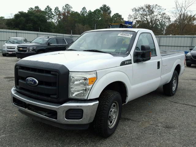 1FTBF2A61BEA59439 - 2011 FORD F250 SUPER WHITE photo 2