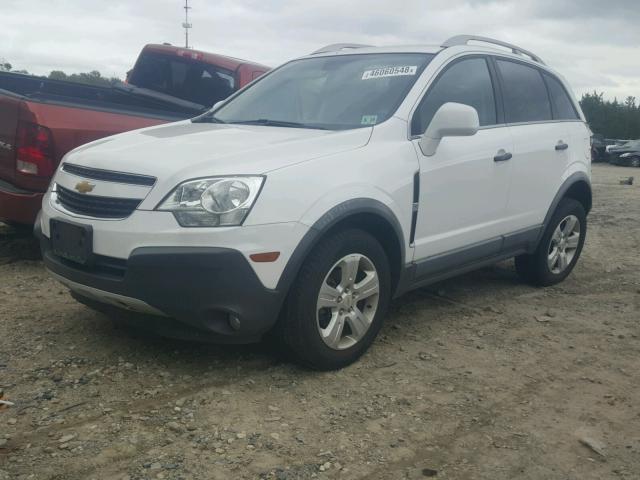 3GNAL2EKXES666596 - 2014 CHEVROLET CAPTIVA LS WHITE photo 2