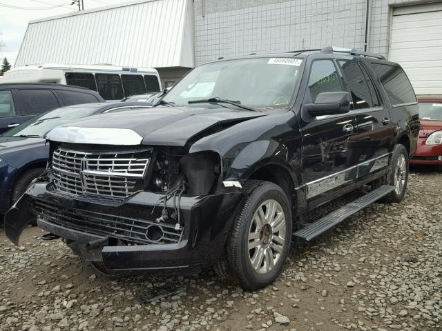 5LMJJ3J55BEJ02230 - 2011 LINCOLN NAVIGATOR BLACK photo 2