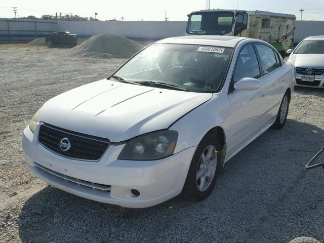 1N4AL11EX5C377846 - 2005 NISSAN ALTIMA S WHITE photo 2