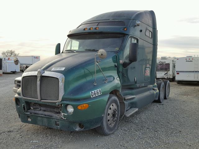 1XKTD29X5WJ760669 - 1998 KENWORTH CONSTRUCTI GREEN photo 2