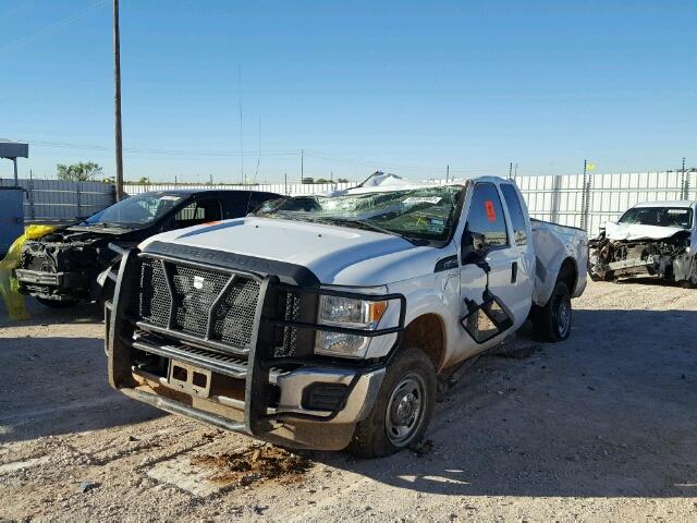 1FT7X2B66CEC93093 - 2012 FORD F250 SUPER WHITE photo 2