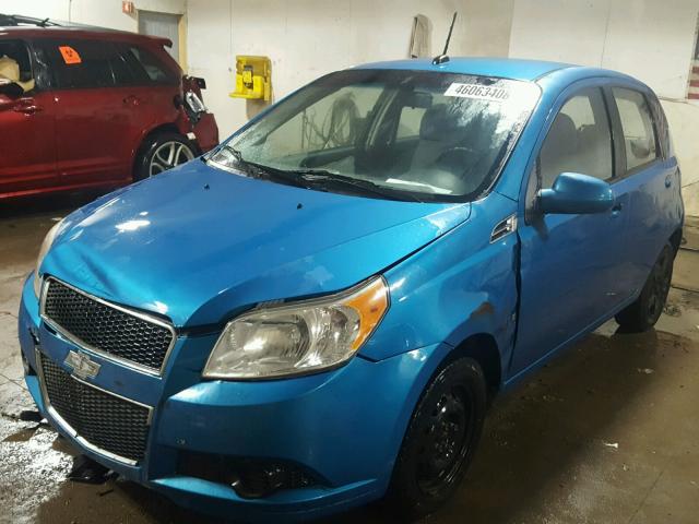 KL1TD66E19B358207 - 2009 CHEVROLET AVEO LS BLUE photo 2