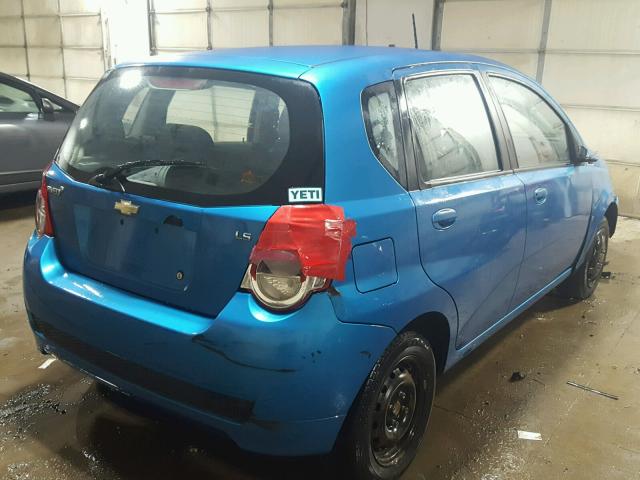 KL1TD66E19B358207 - 2009 CHEVROLET AVEO LS BLUE photo 4