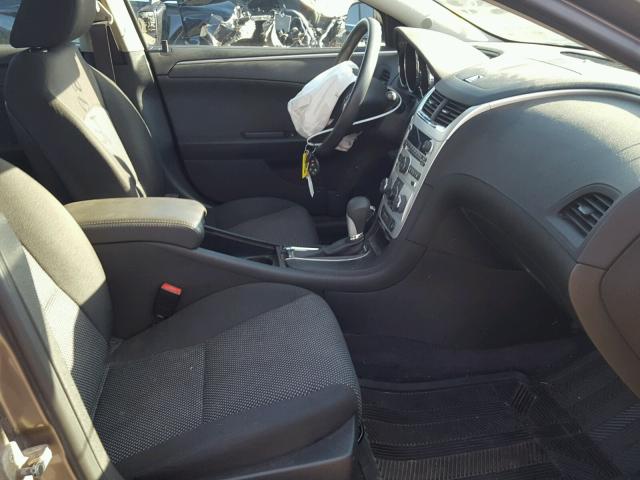 1G1ZC5E05CF119306 - 2012 CHEVROLET MALIBU 1LT BROWN photo 5