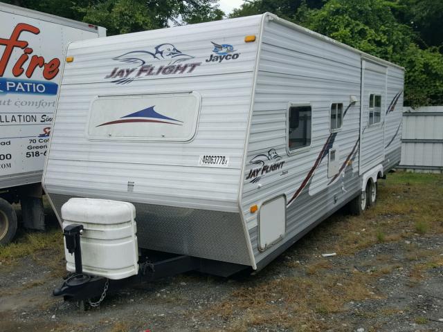 1UJBJ02P861EN0551 - 2006 JAYC TRAVEL TRL თეთრი ფოტო 2