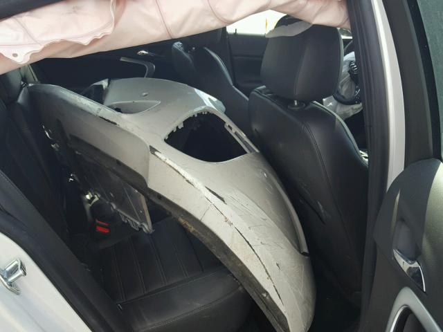 2G4GU5GX3H9162625 - 2017 BUICK REGAL GS WHITE photo 6