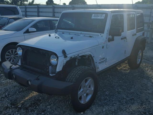 1C4BJWDG3FL626620 - 2015 JEEP WRANGLER U WHITE photo 2