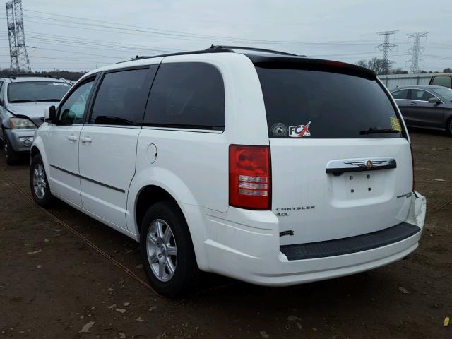 2A4RR8DX1AR358356 - 2010 CHRYSLER TOWN & COU WHITE photo 3