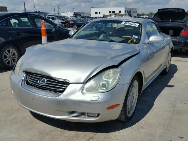 JTHFN48Y020007450 - 2002 LEXUS SC 430 SILVER photo 2