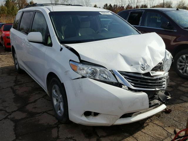 5TDKK3DC2ES433364 - 2014 TOYOTA SIENNA LE WHITE photo 1