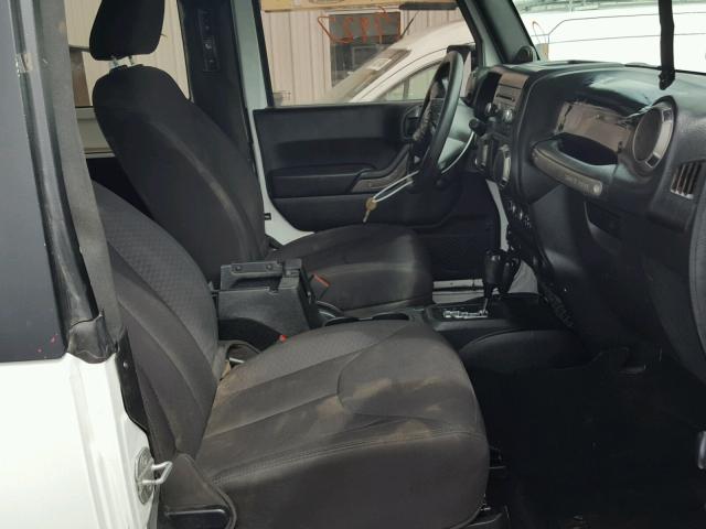 1C4AJWAG5DL688324 - 2013 JEEP WRANGLER S WHITE photo 5