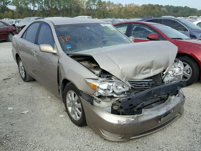 4T1BE30KX5U522028 - 2005 TOYOTA CAMRY LE GOLD photo 1