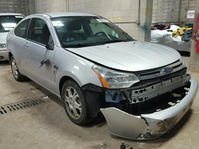 1FAHP33N48W203253 - 2008 FORD FOCUS SILVER photo 1