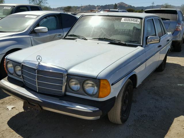 12312312016534 - 1977 MERCEDES-BENZ 240D BLUE photo 2