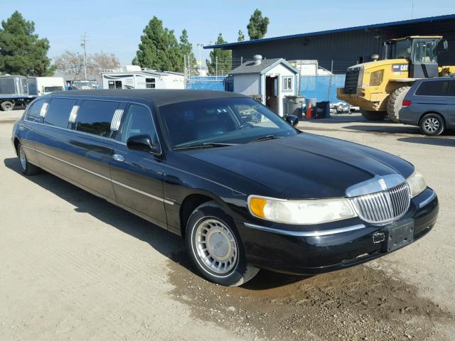 1L1FM81W41Y697236 - 2001 LINCOLN TOWN CAR E BLACK photo 1