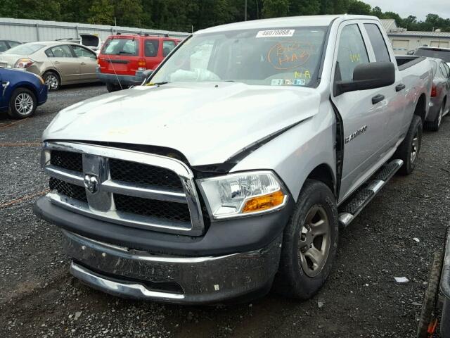 1D7RV1GTXBS620480 - 2011 DODGE RAM 1500 SILVER photo 2