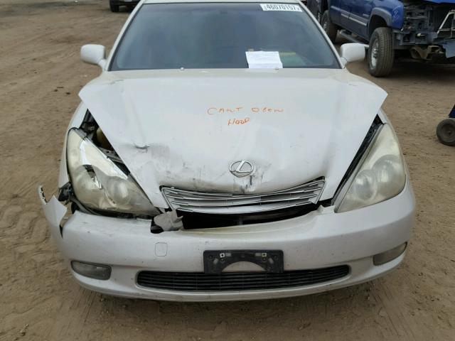 JTHBF30G620082341 - 2002 LEXUS ES 300 SILVER photo 9