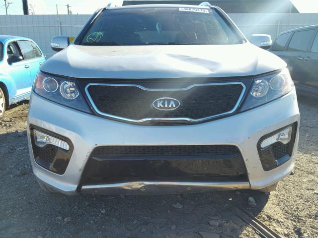 5XYKWDA29DG389168 - 2013 KIA SORENTO SX SILVER photo 9