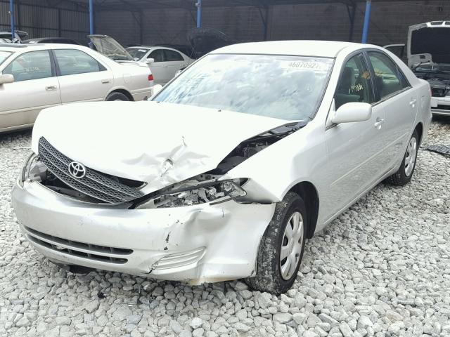 4T1BE32K03U208995 - 2003 TOYOTA CAMRY LE SILVER photo 2