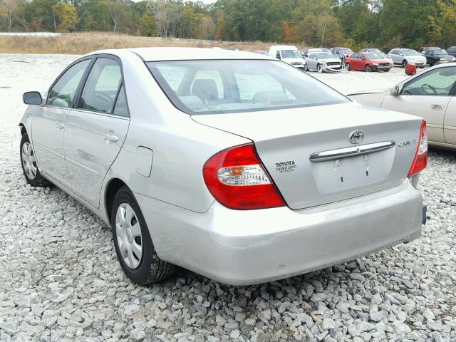 4T1BE32K03U208995 - 2003 TOYOTA CAMRY LE SILVER photo 3