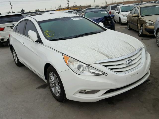 5NPEB4AC7DH661999 - 2013 HYUNDAI SONATA GLS WHITE photo 1