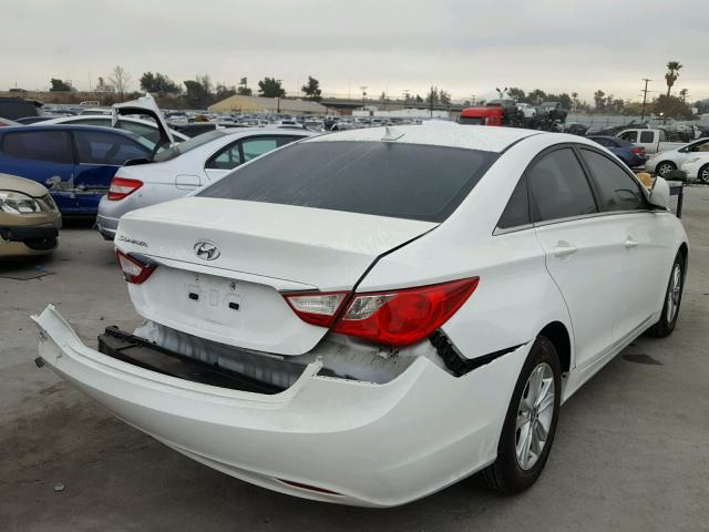 5NPEB4AC7DH661999 - 2013 HYUNDAI SONATA GLS WHITE photo 4