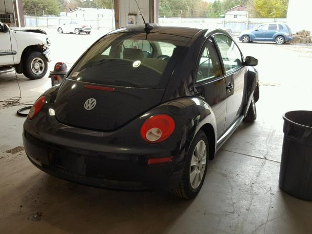 3VWPW31C19M518990 - 2009 VOLKSWAGEN NEW BEETLE შავი ფოტო 4