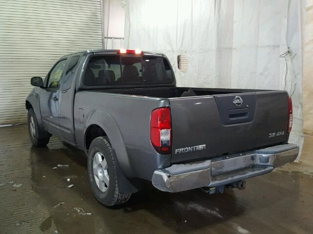 1N6AD06W26C462195 - 2006 NISSAN FRONTIER K GRAY photo 3