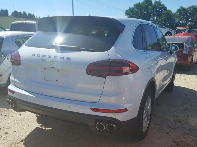 WP1AE2A22FLA53094 - 2015 PORSCHE CAYENNE SE WHITE photo 4