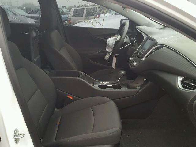 1G1ZB5ST8HF139851 - 2017 CHEVROLET MALIBU LS თეთრი ფოტო 5