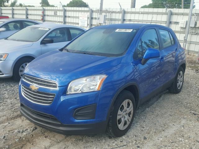 KL7CJKSB0GB576414 - 2016 CHEVROLET TRAX LS BLUE photo 2