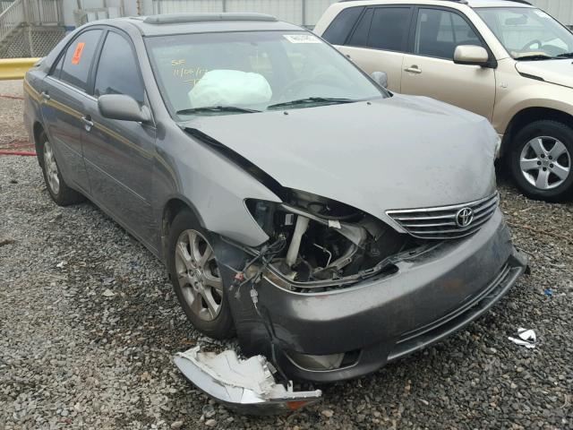 4T1BE32KX5U566172 - 2005 TOYOTA CAMRY LE 灰色 照片 1