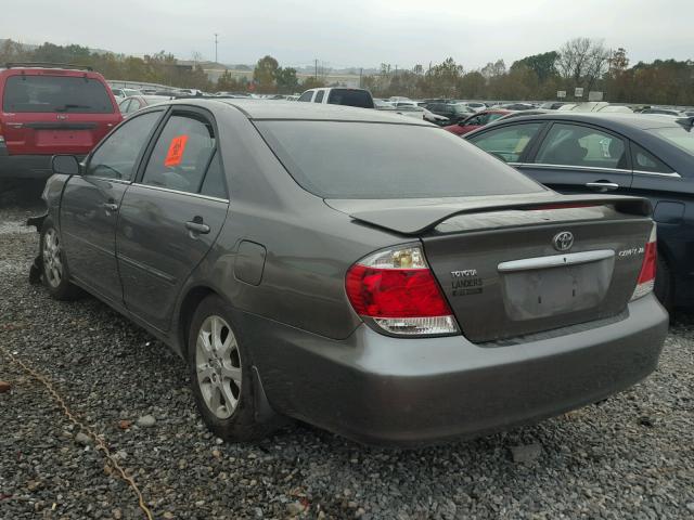 4T1BE32KX5U566172 - 2005 TOYOTA CAMRY LE 灰色 照片 3