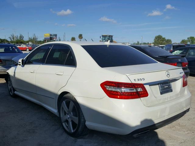 WDDHF5KB5CA590441 - 2012 MERCEDES-BENZ E WHITE photo 3